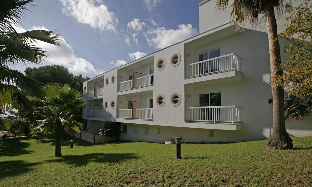 Hotel Es Pi 2 à Playa Migjorn Extérieur photo
